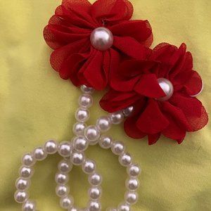 Faux Pearl Hair Flower Holder